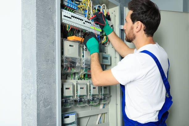 Best Circuit Breaker Repair  in Locust Grove, OK